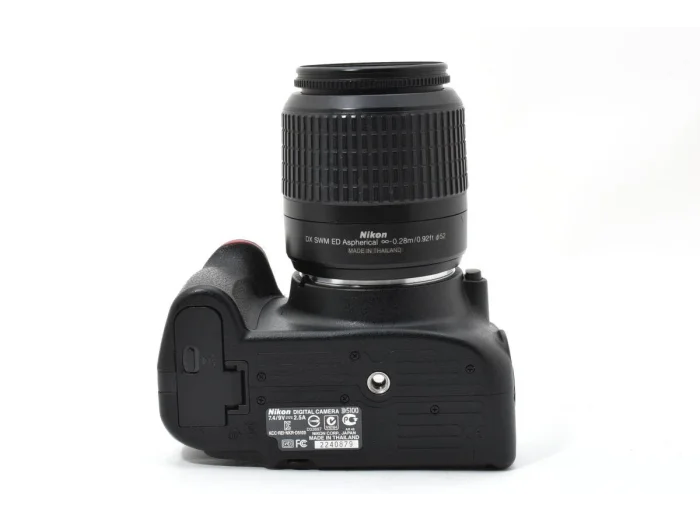 Nikon d5100 with 18-55mm lens