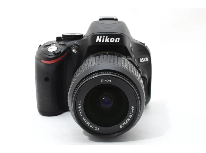 Nikon d5100 with 18-55mm lens