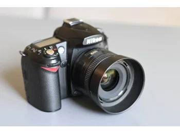 Nikon D90 with 18-55mm lens