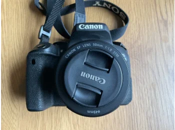 Canon EOS 800D 24.2 MP Digital SLR DSLR Camera W 18-55mm Lens And Charger